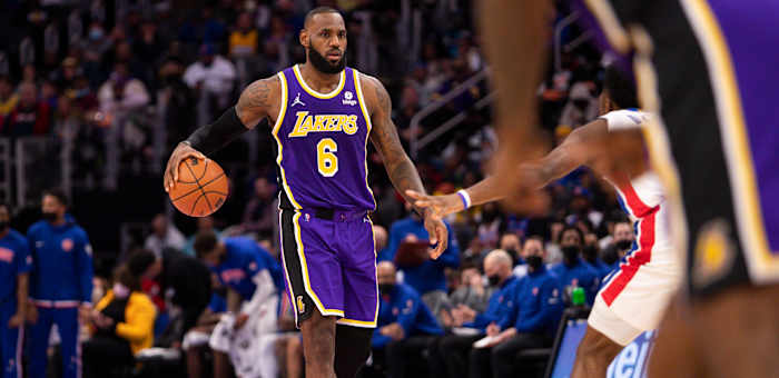 lebron james usa today 11-21